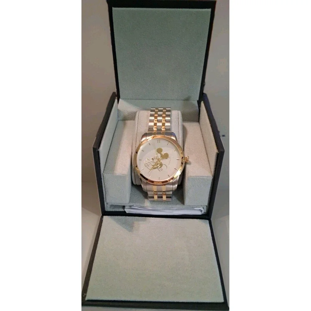 RARE Disney Cast Member 24 Year Retirement Watch Golden Ears NIB